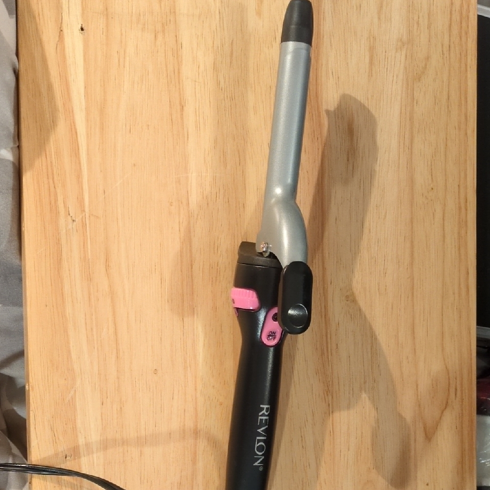 Revlon Black and Silver Curling Wand with Pink Detail
